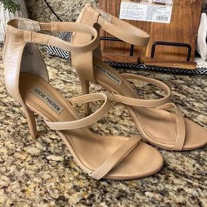 Steven madden nude heels